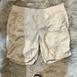 Elastic waist Shorts